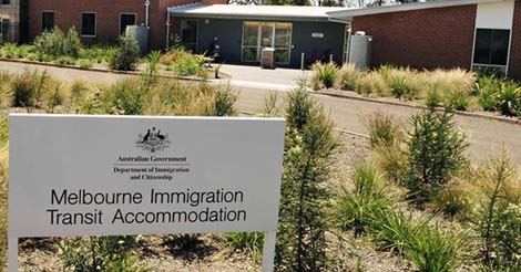 COVID outbreak in Melbourne detention centre; Ardern must push for release of New Zealanders